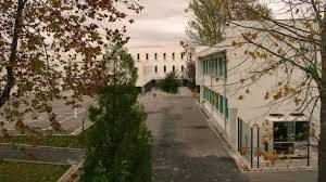 Lugares Escola Básica e Secundária Quinta das Flores