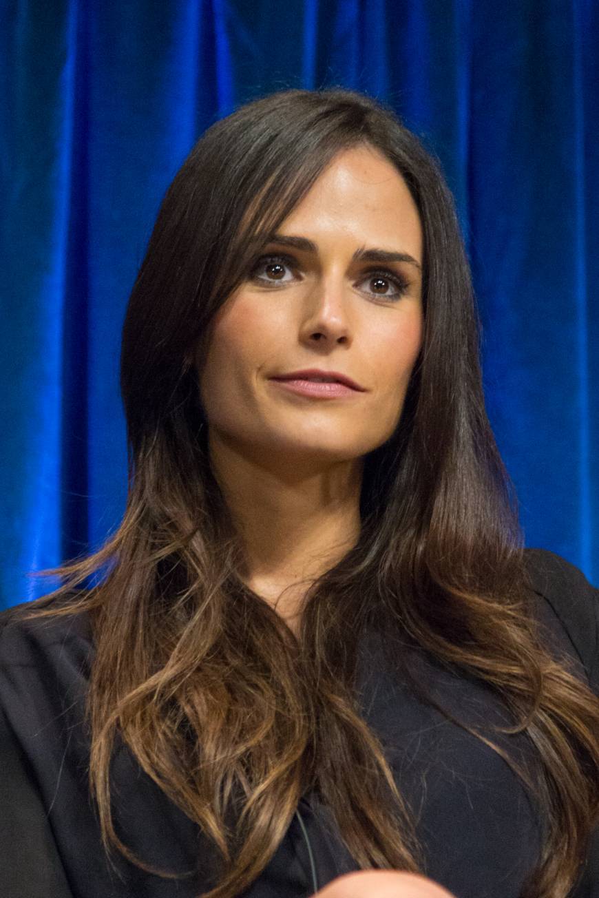 Fashion Jordana Brewster