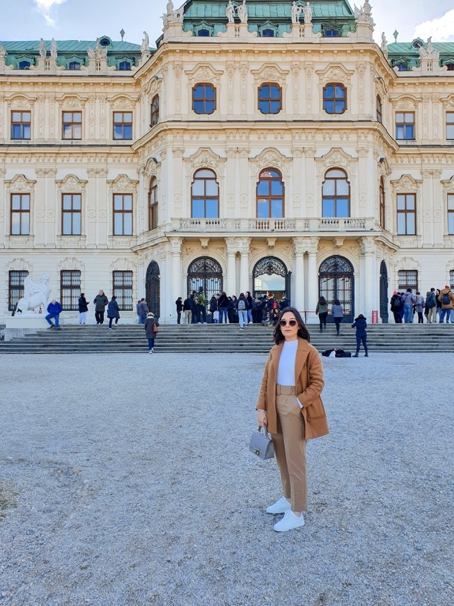 Place Belvedere Palace