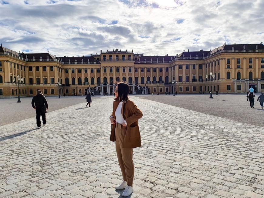 Place Schönbrunn Palace