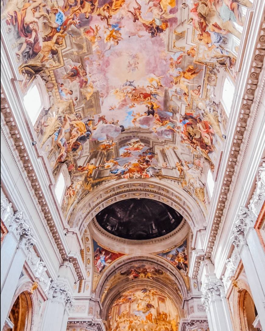Lugar Igreja de Santo Inácio de Loyola