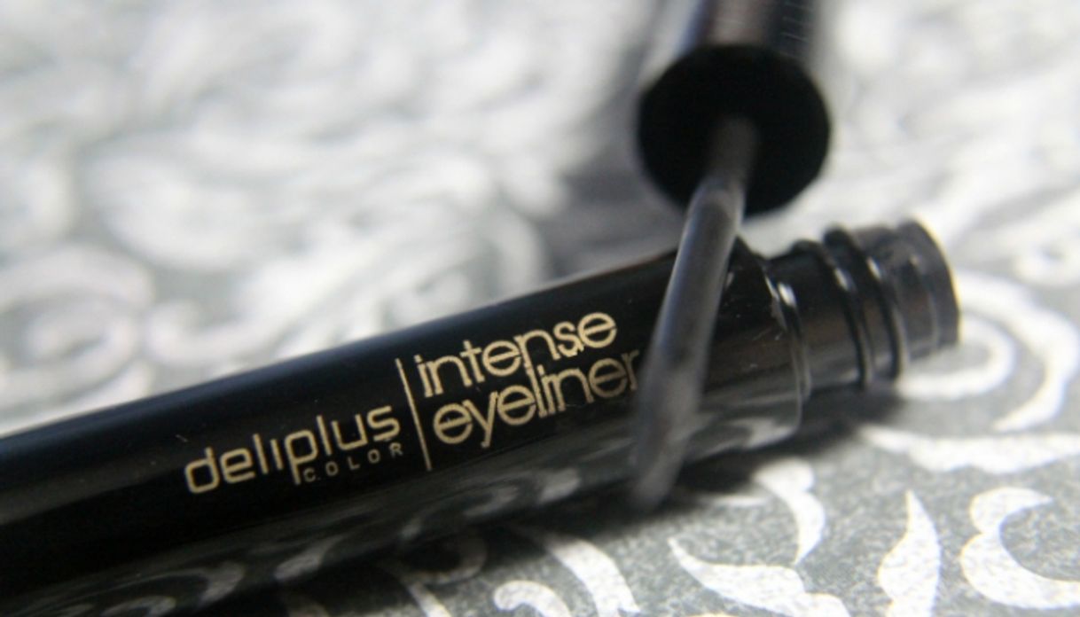 Fashion Intense Eyeliner Líquido Deliplus