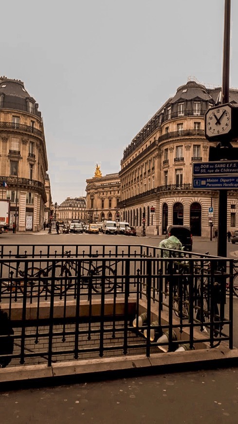 Place Ópera Garnier