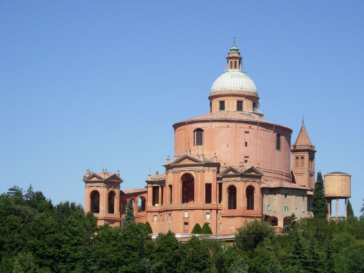 Place Madonna di San Luca