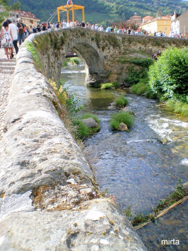 Place Puente Romano