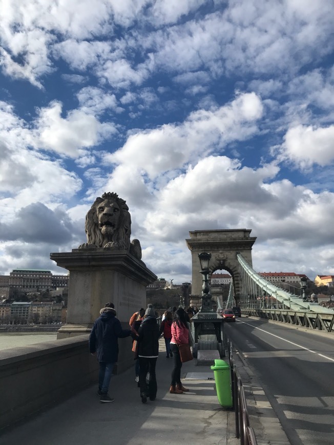 Place Puente de las Cadenas