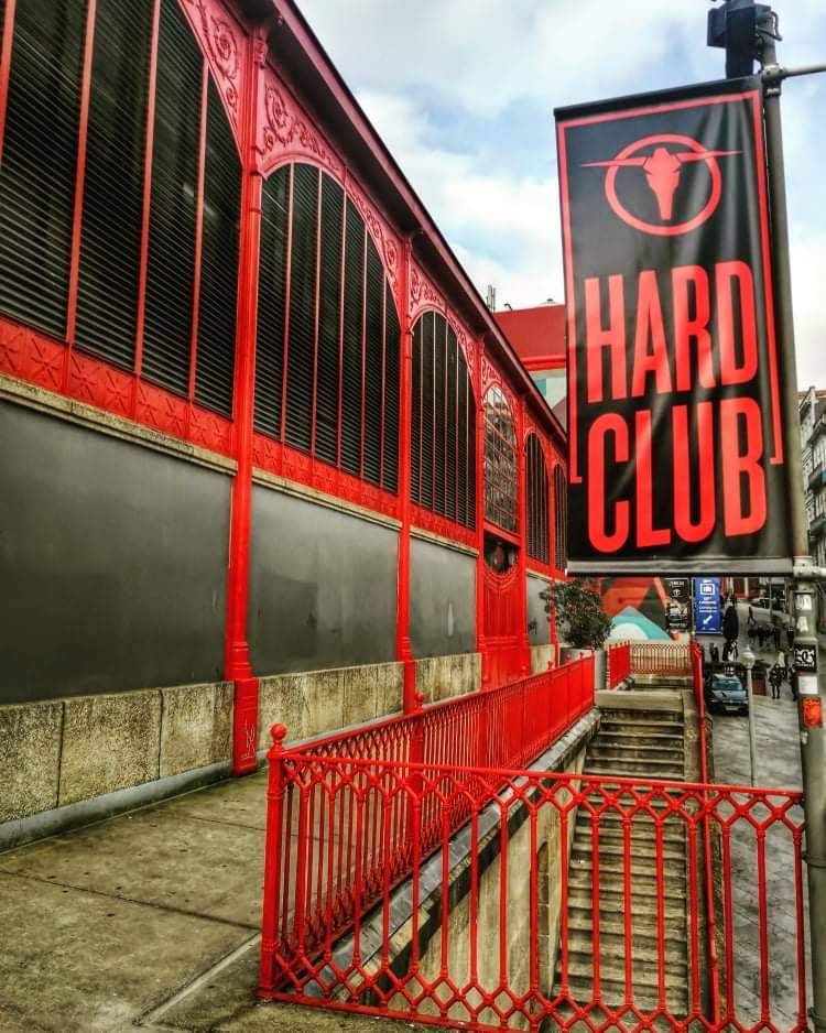 Social Hard Club