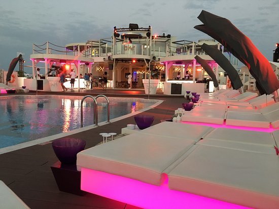 Restaurantes Bikini Beach Club