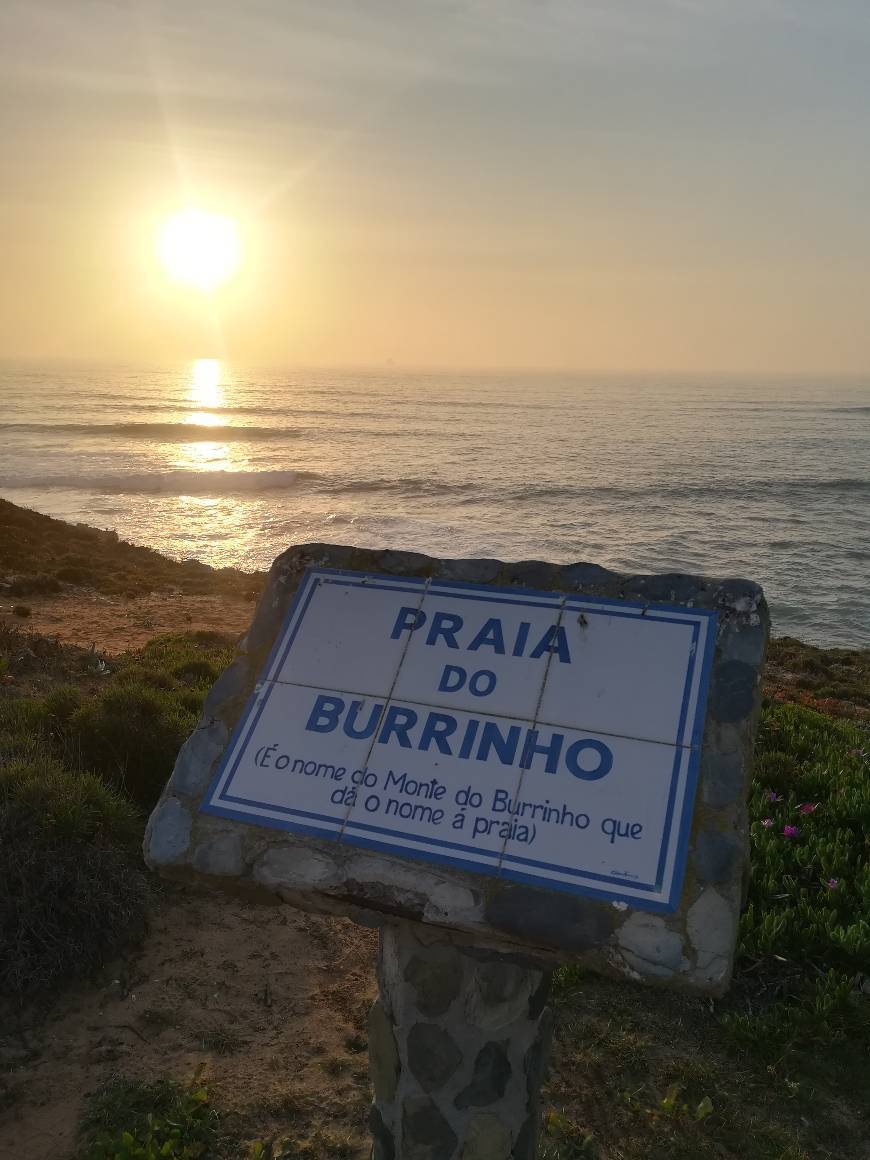 Lugar Praia do Burrinho