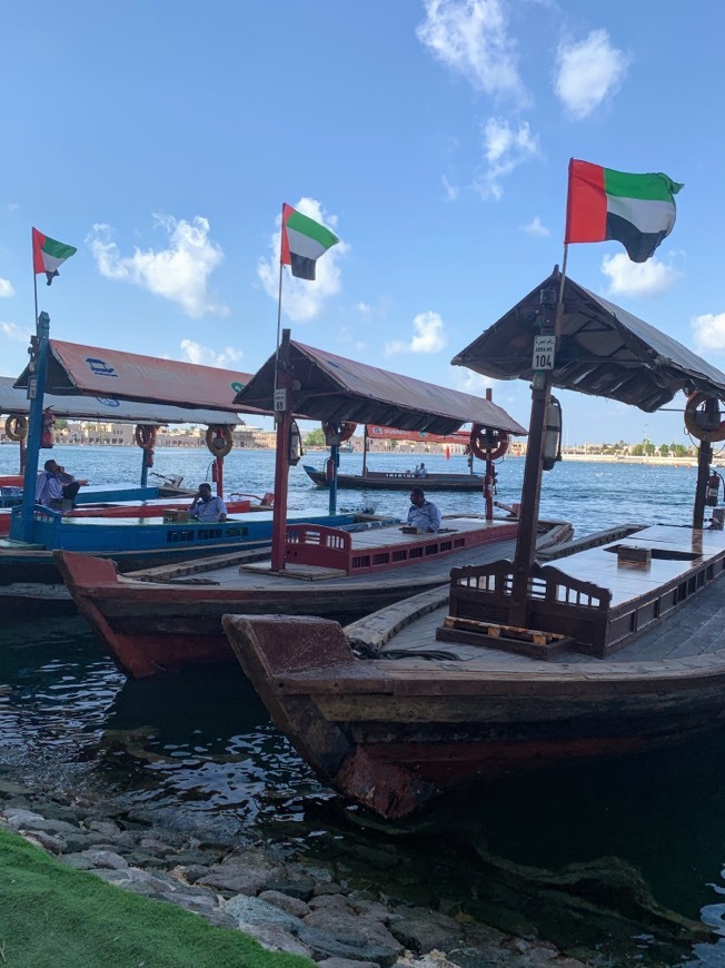 Lugar Dubai Old Souk Marine Transport Station