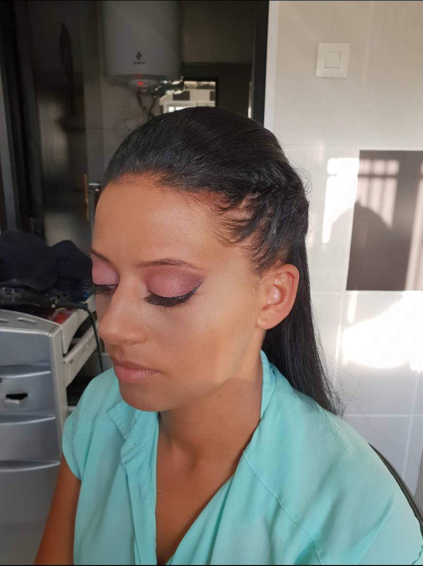 Moda Makeup