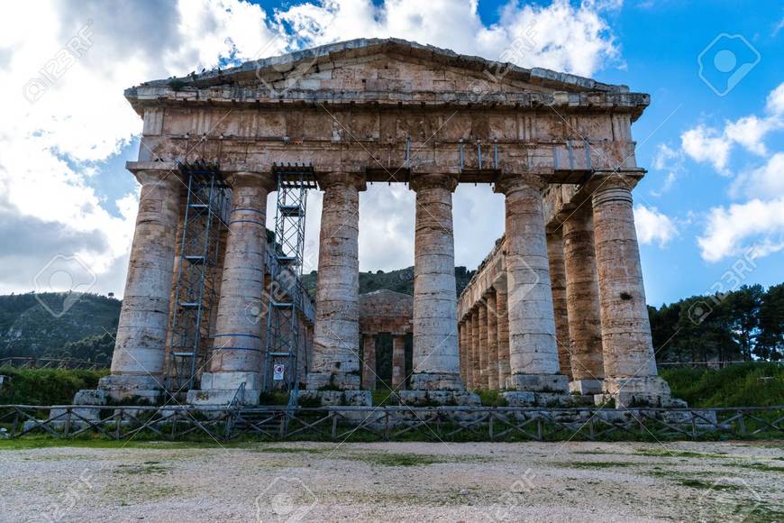 Place Templo de Segesta
