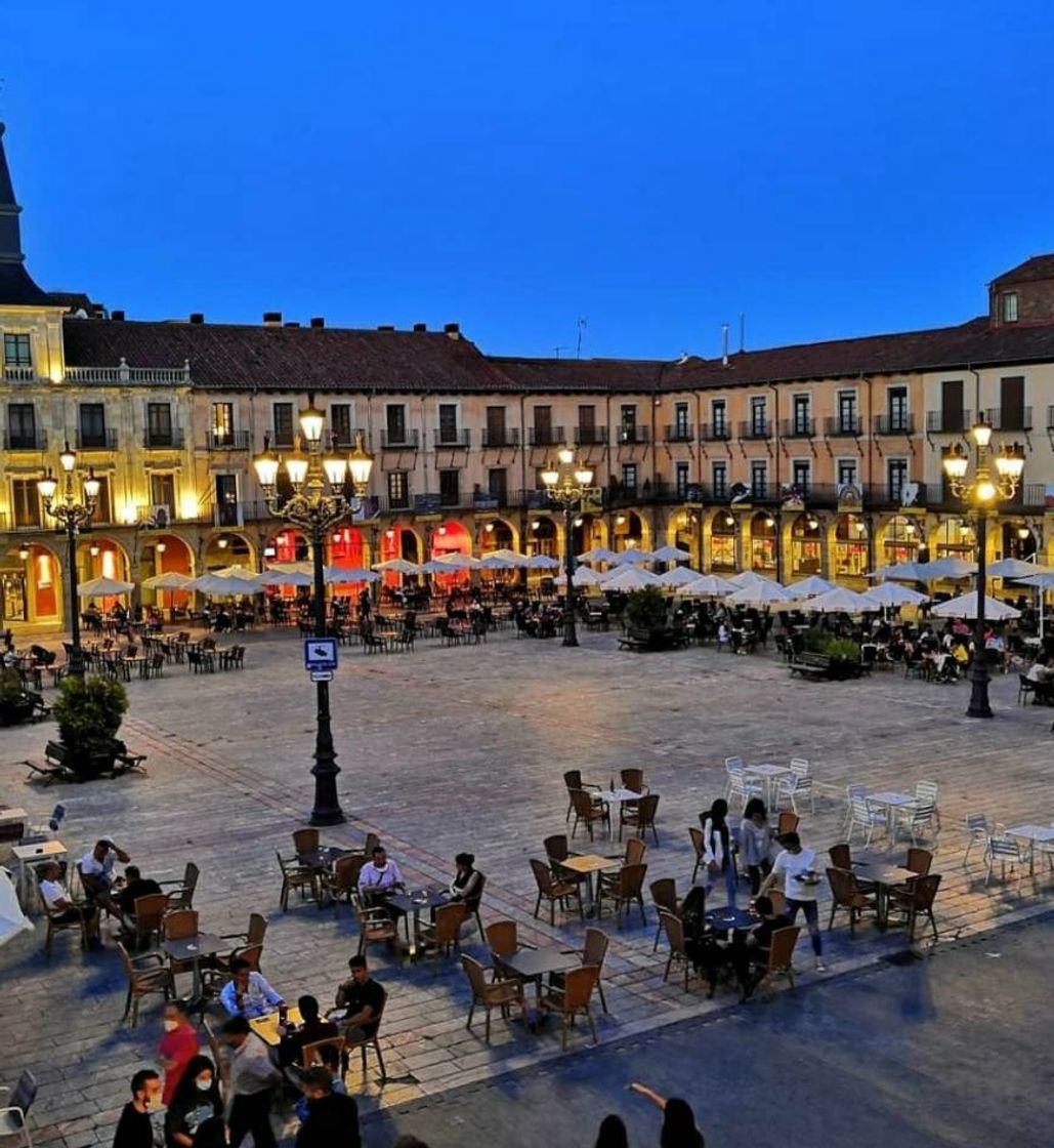 Place León