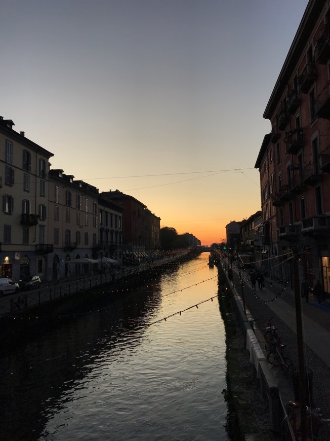 Lugar Naviglio Grande