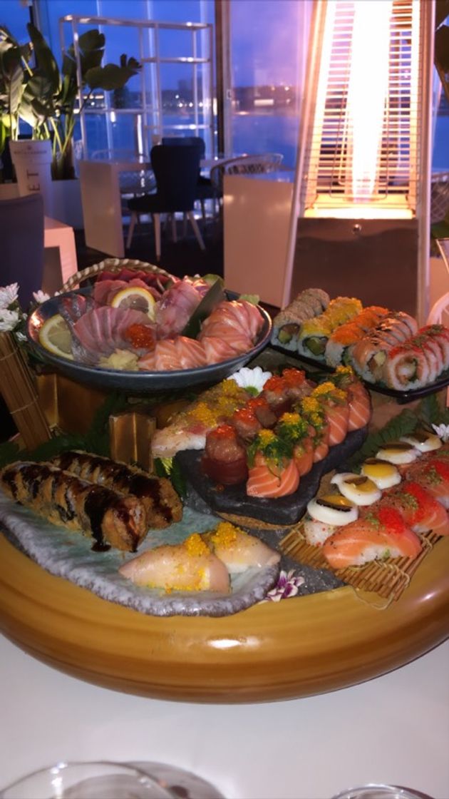 Restaurantes Sky Valley Restaurant & Sushibar