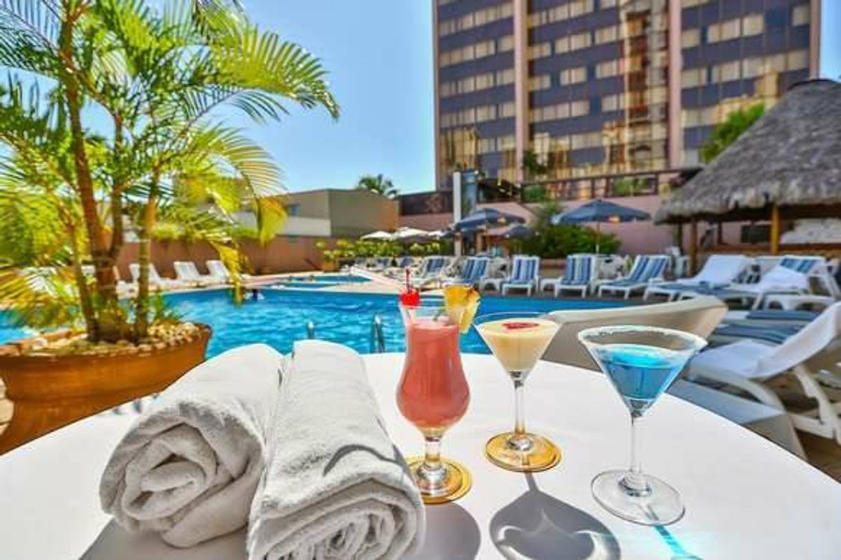 Lugar Castro's Park Hotel