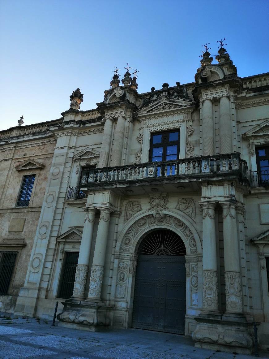 Lugar Universidad de Sevilla