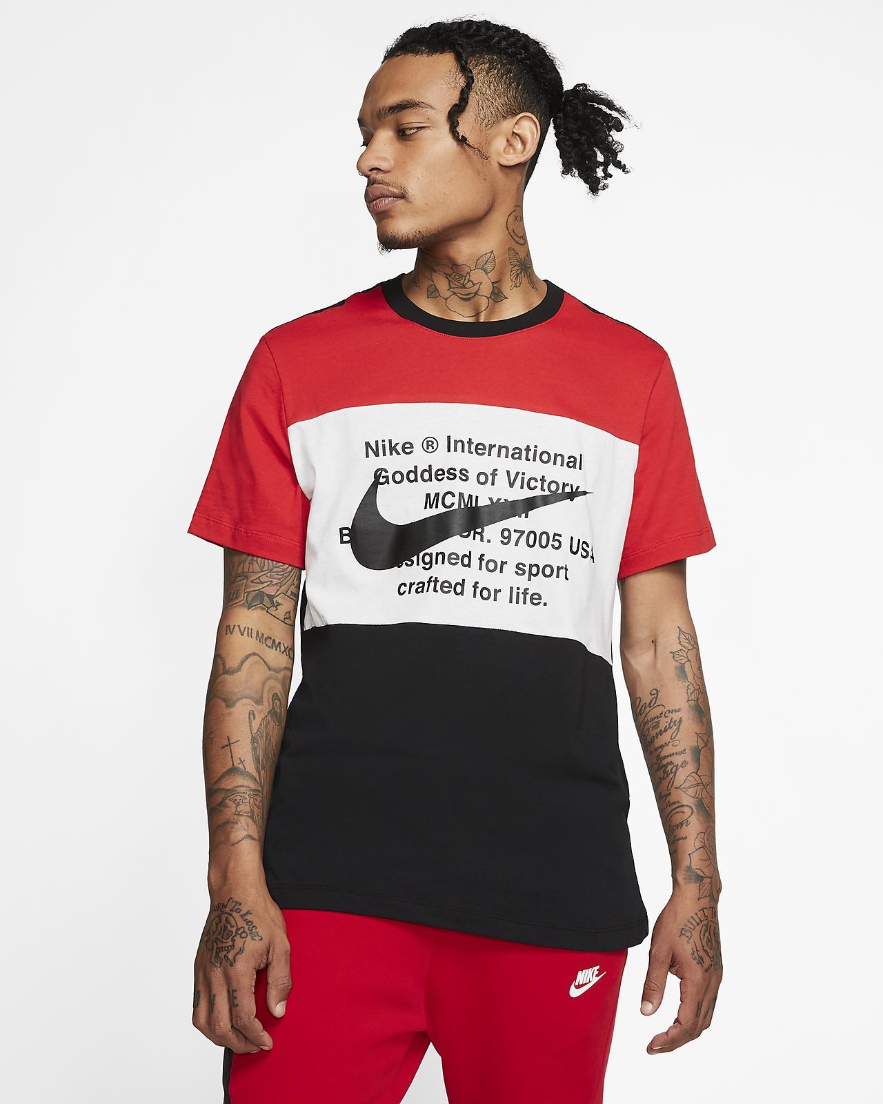 App Nike Sportswear Swoosh Men's T-Shirt. Nike LU