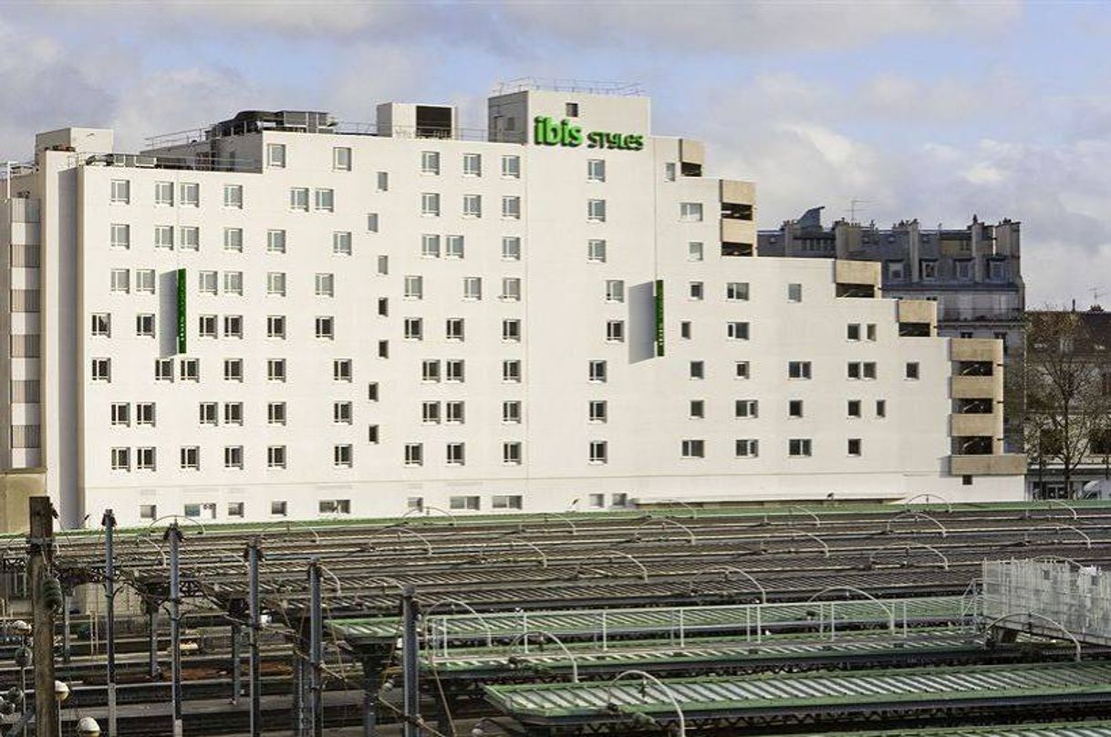 Lugar Hôtel ibis Styles Paris Gare de l'Est Château Landon