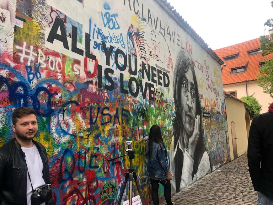 Place John Lennon Wall