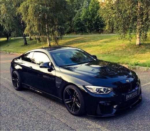 Moda BMW M4