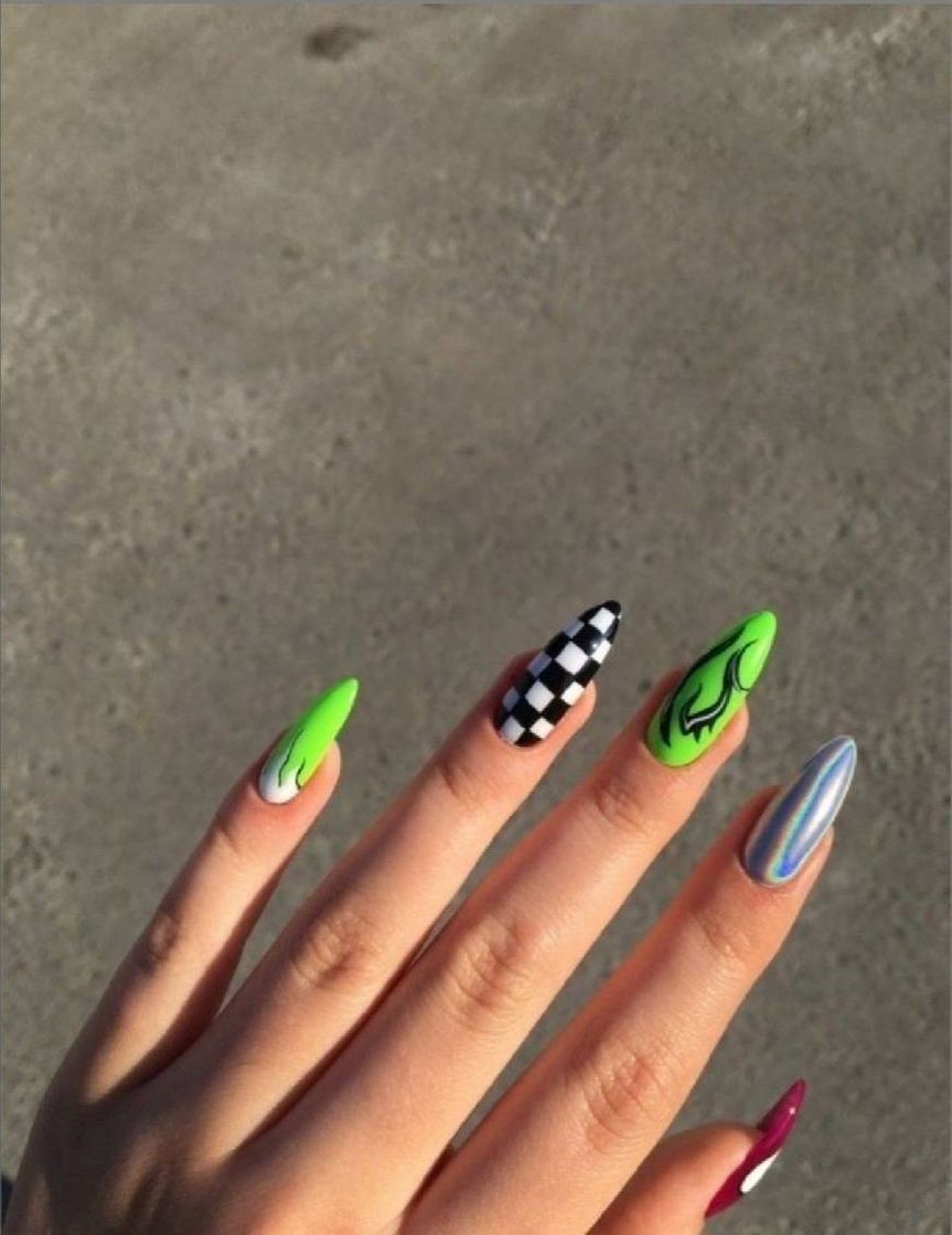 Moda Neon Nails