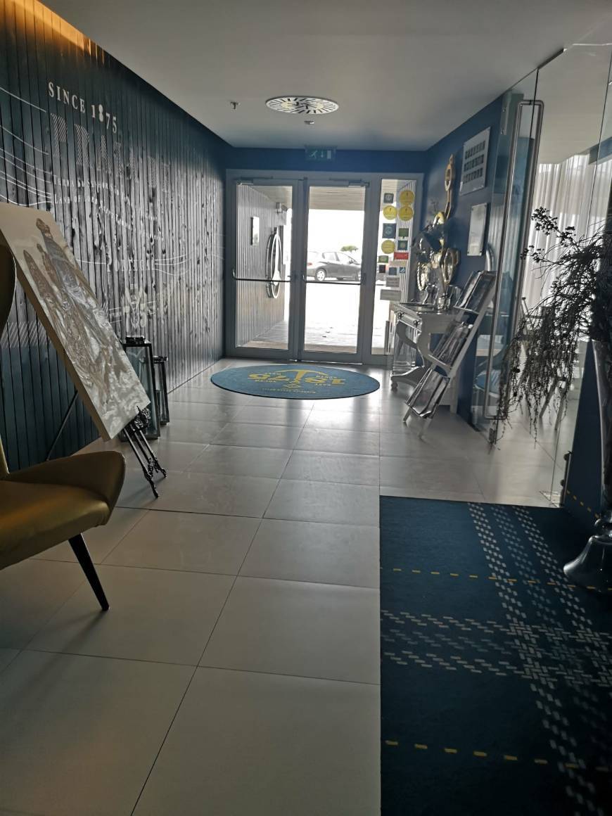 Lugar Macarico Beach Hotel