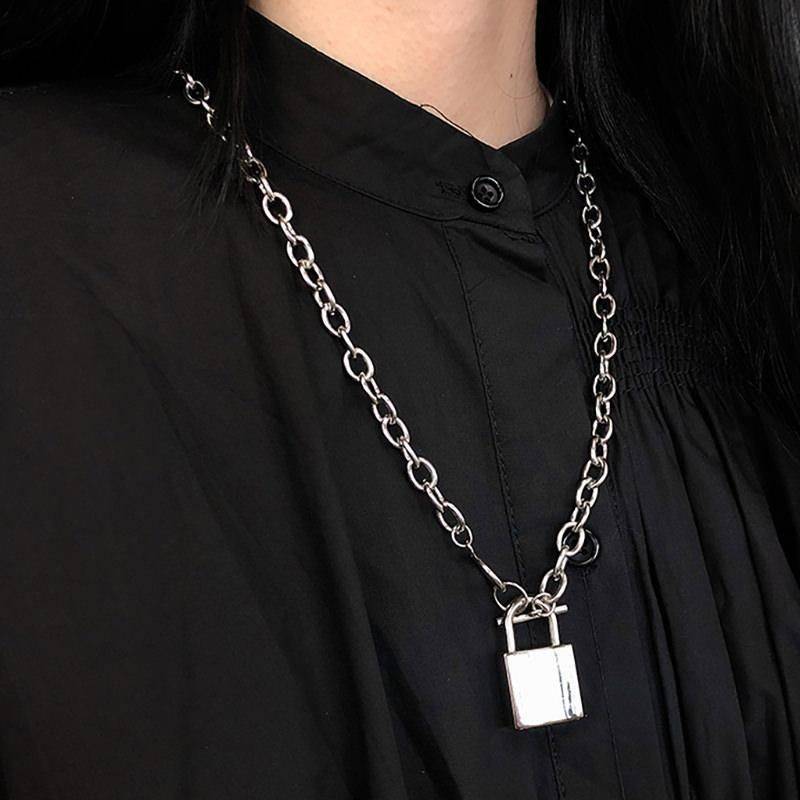 Producto Cadet Sass Lock Necklace