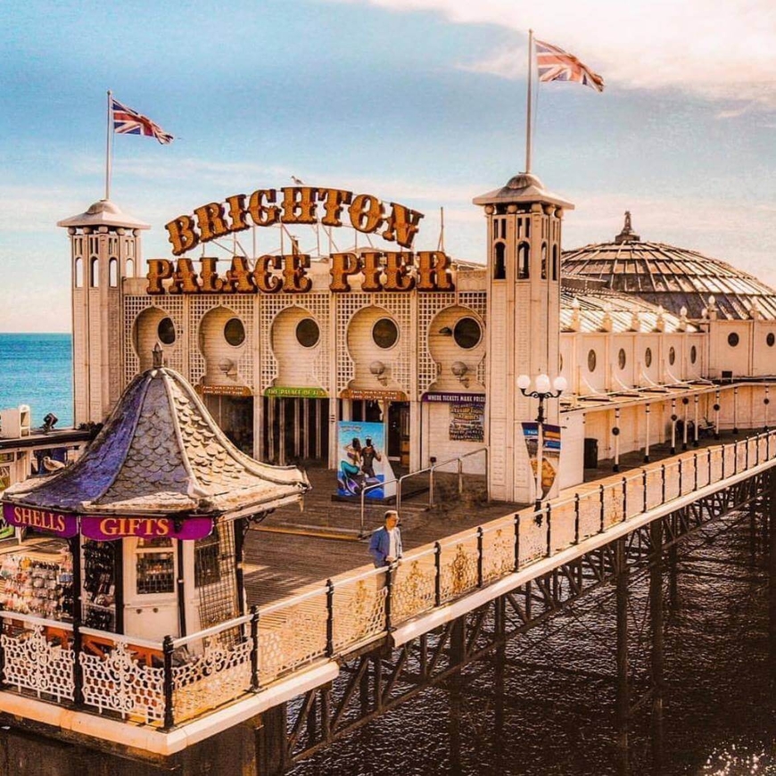 Place Brighton Pier