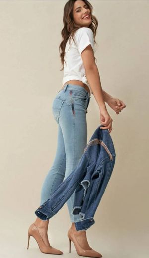 Jeans Push Up Wonder capri Barbie