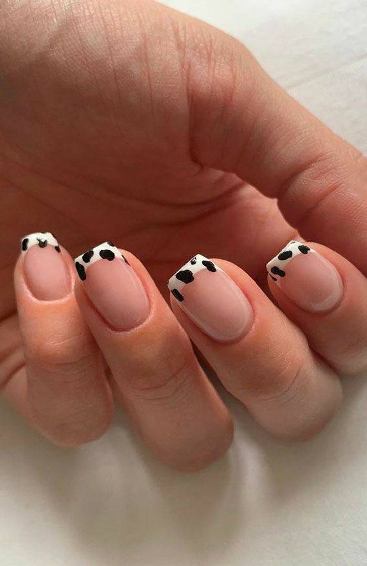 Moda cow nail 