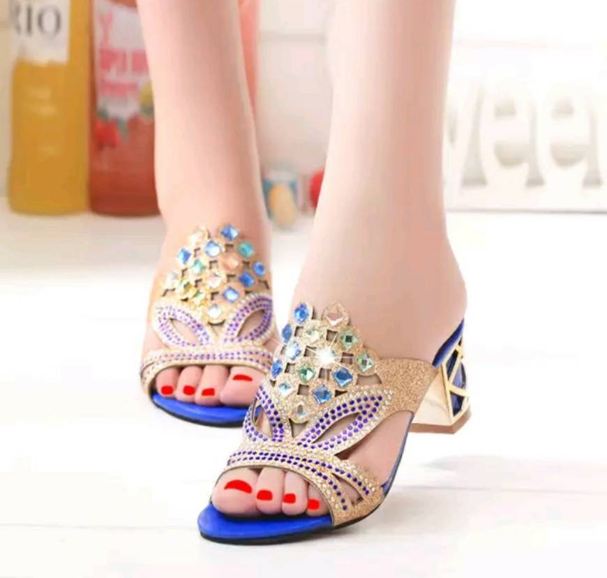 Social Sandália azul strass