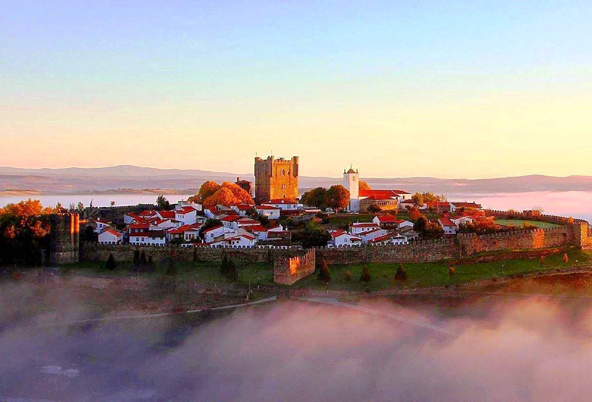 Place Castelo de Bragança