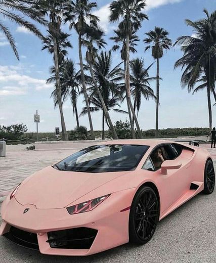 Lambo pink 🌸