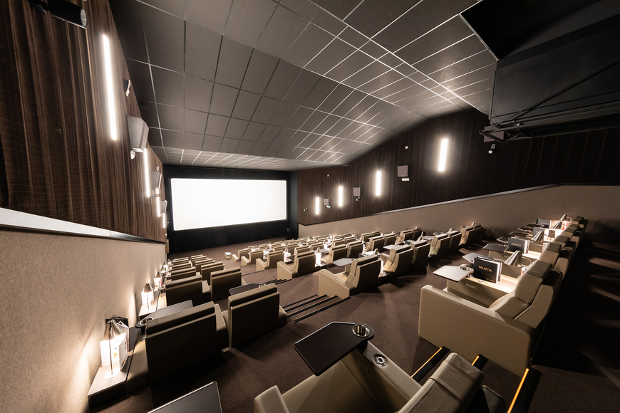 Lugar Cine Yelmo Premium Lagoh