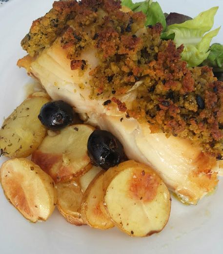 Social Bacalhau com broa