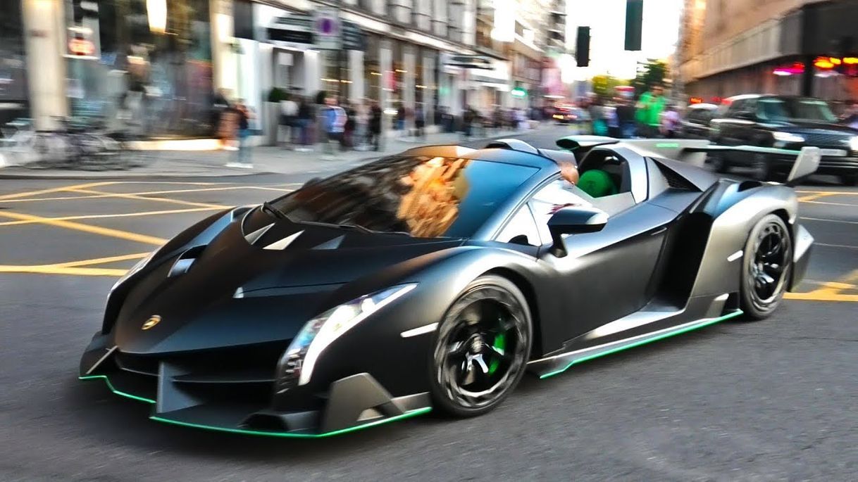 Social Lamborghini veneno