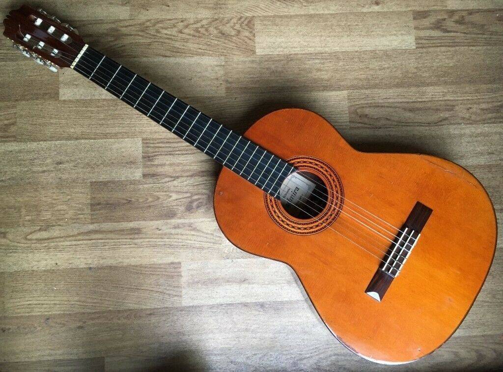 Moda Classical Guitar Admira Solista