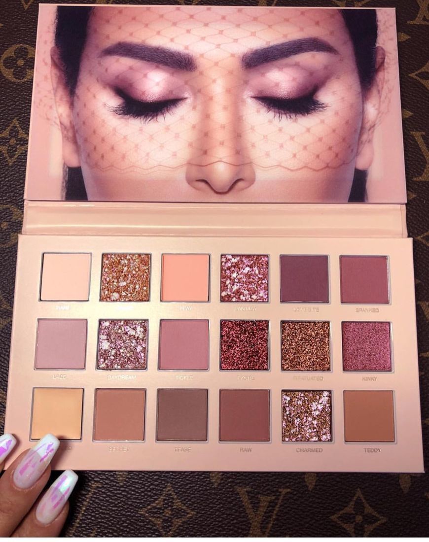 Belleza HUDA BEAUTY The New Nude Eyeshadow Palette