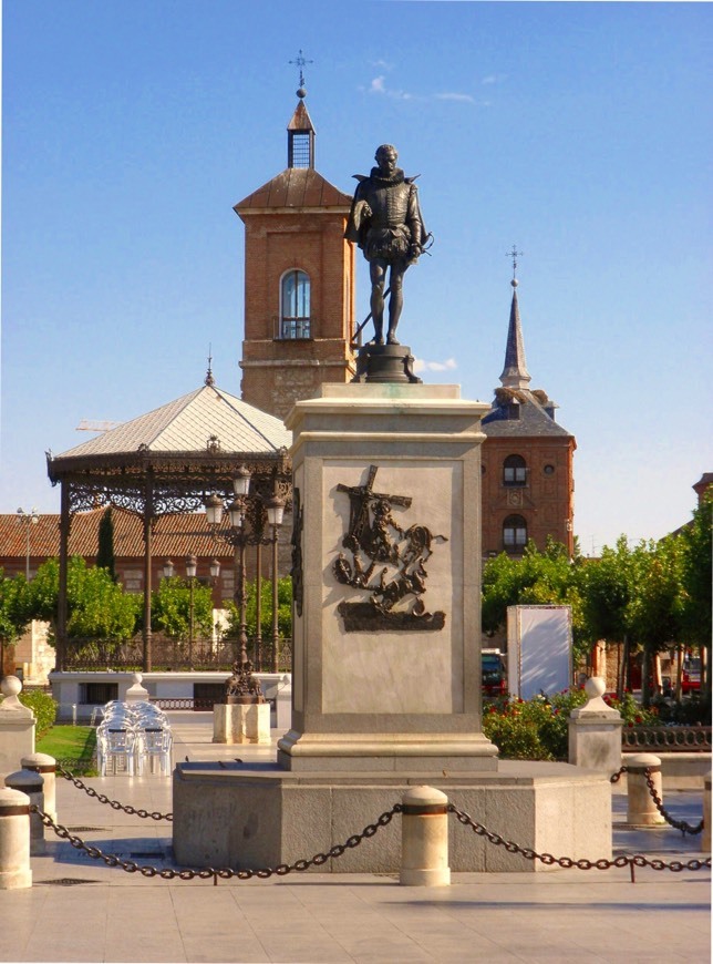 Place Plaza de Cervantes