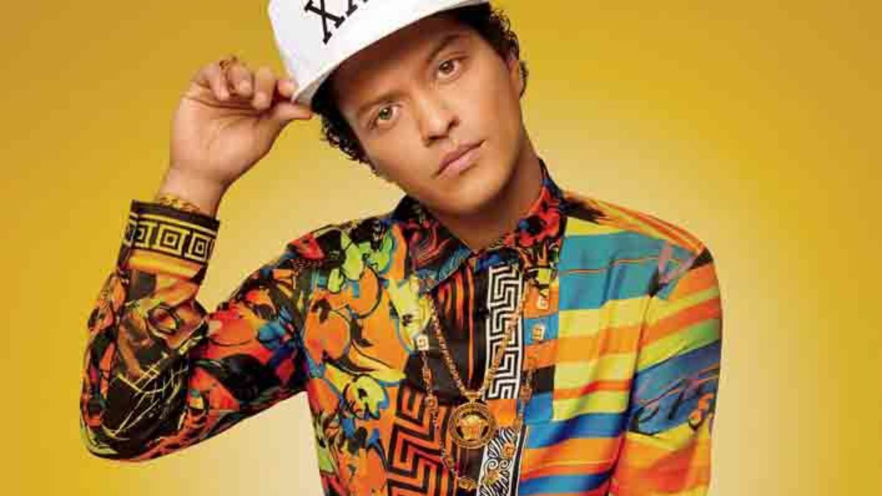 Social Bruno Mars - Wikipedia