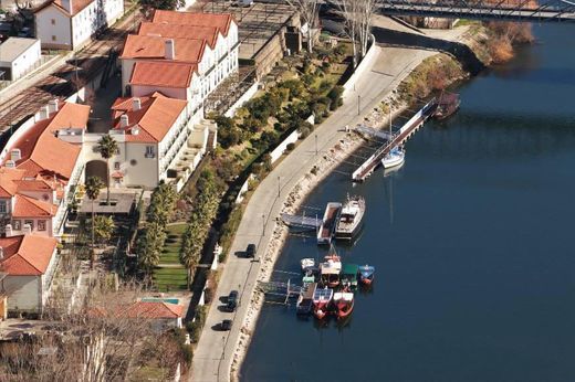 Places Magnifico Douro Eventos, Lda