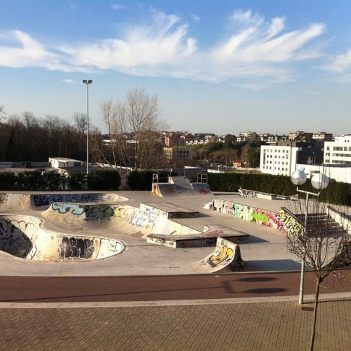 Lugar Skatepark Zierbena