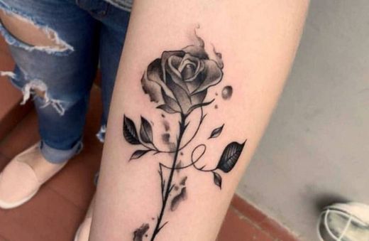 Tatuagem de flor 🌺🌻🌹🌷