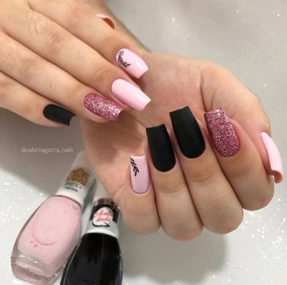 Social Preto e rosa