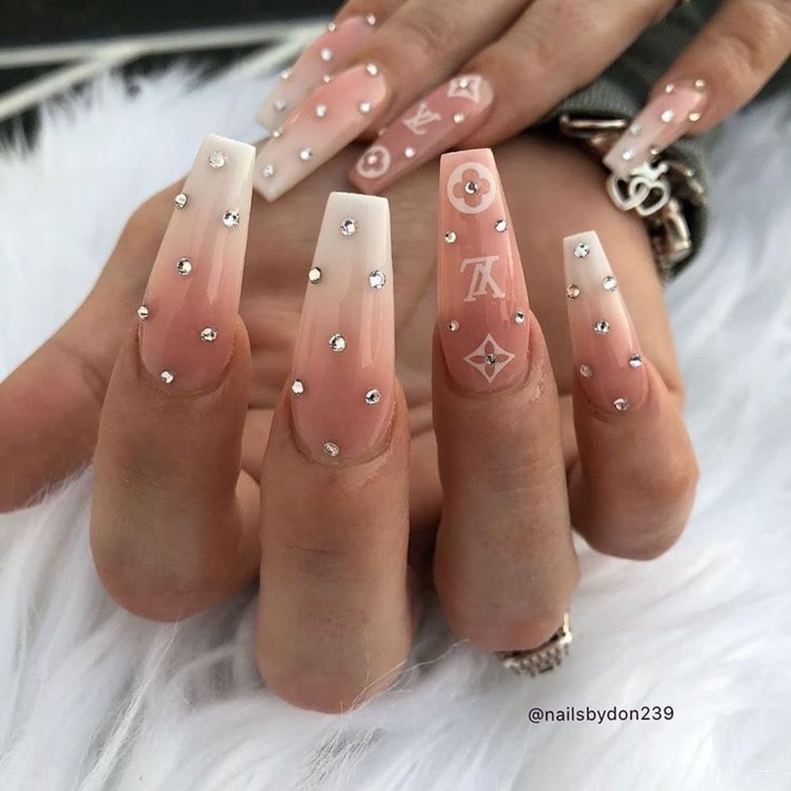 Moda INSPIRAÇÃO DE UNHAS 