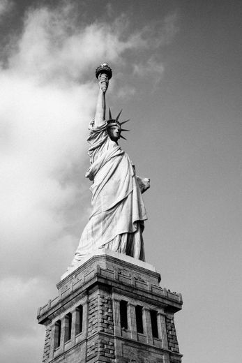 Statue of Liberty photo – Free Grey Image on Unsplash