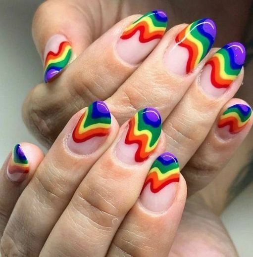 Decoração de unhas 