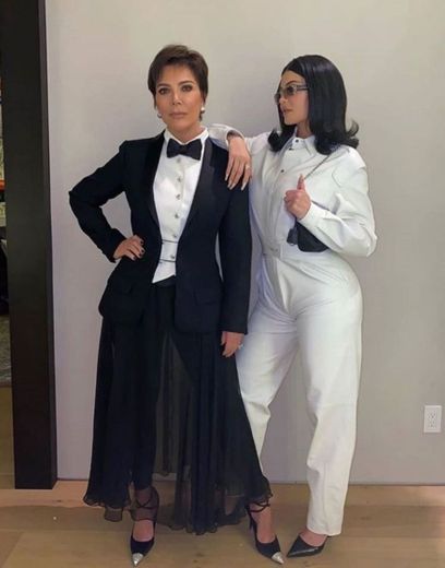 Kylie jenner and mama kris