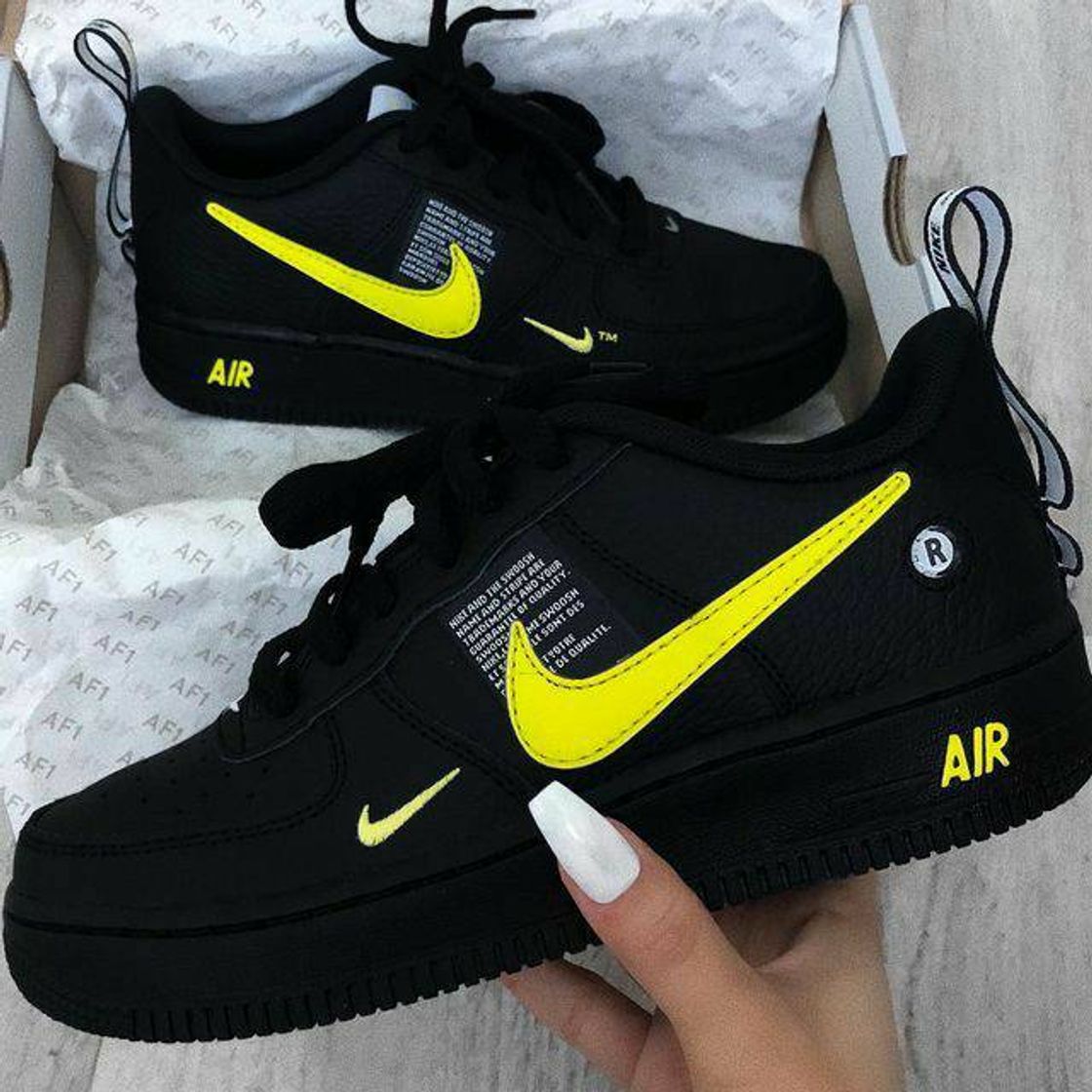 Moda NIKE AIR FORCE LV8